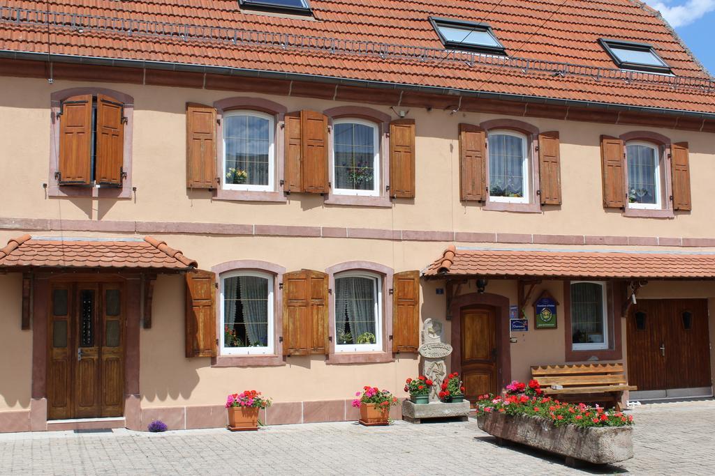 Chambres D'Hotes Au Vieux Moulin Entre Sarreguemine Et Bitche Rahling Room photo